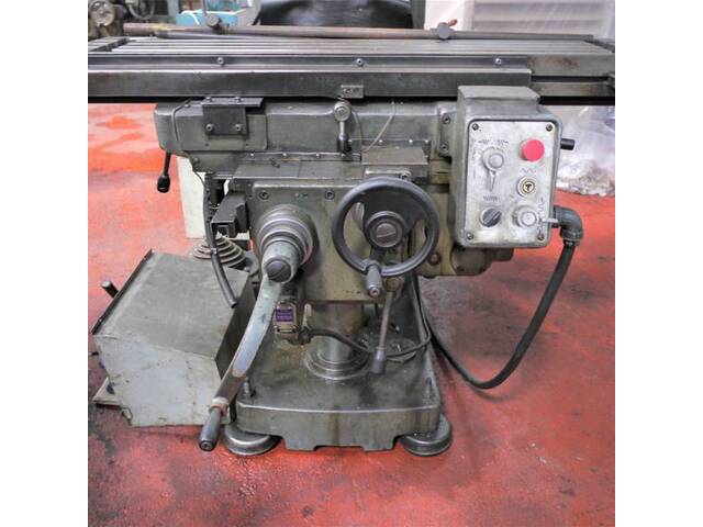 MAKINO KSAP-55 Vertical Milling Machine Image 3