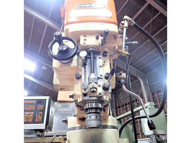 牧野フライス製作所 KSJ-55 立型フライス盤 の画像 4枚目