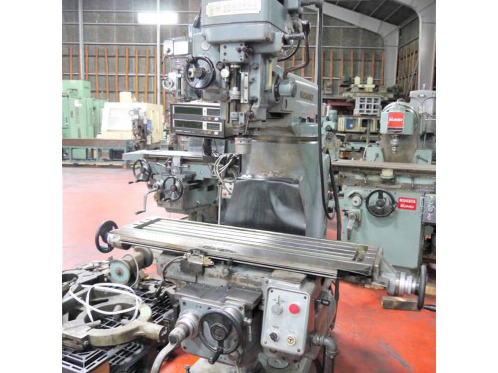 MAKINO KSAP-55 Vertical Milling Machine