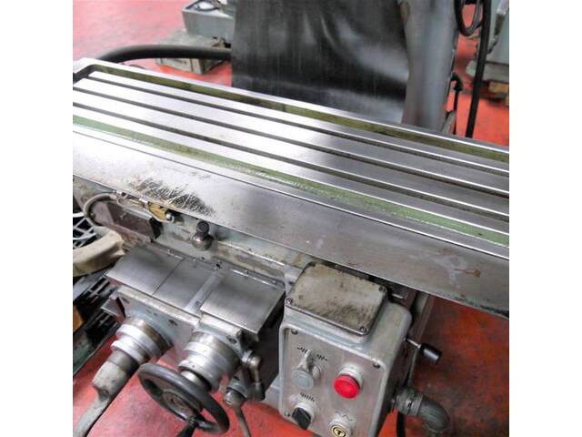 MAKINO KSAP-55 Vertical Milling Machine Image 5