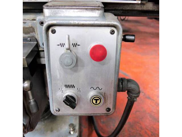 MAKINO KSAP-55 Vertical Milling Machine Image 12