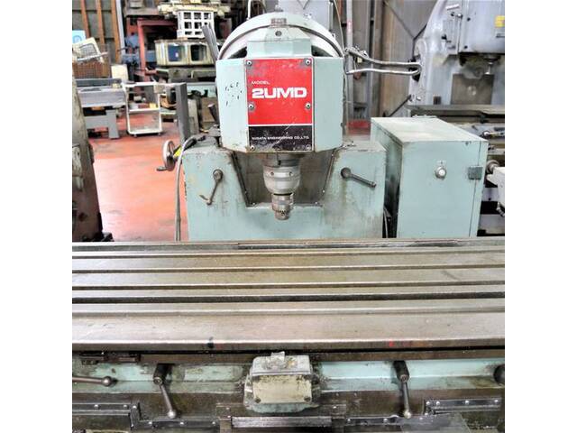 新潟 2UMD Universal Milling Machine Image 2