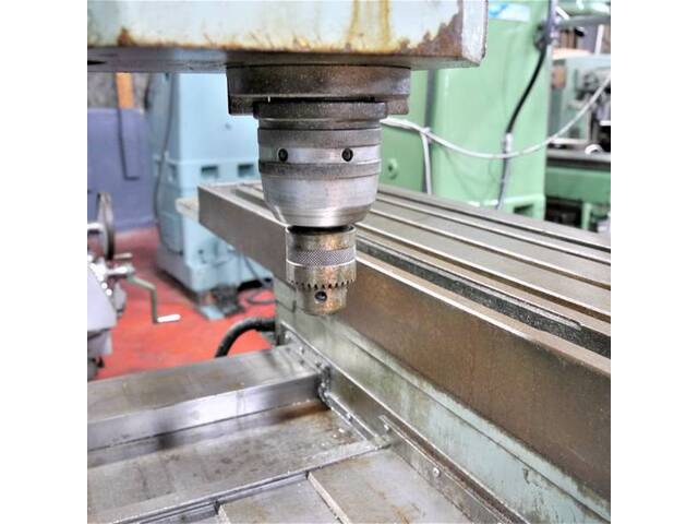 新潟 2UMD Universal Milling Machine Image 4