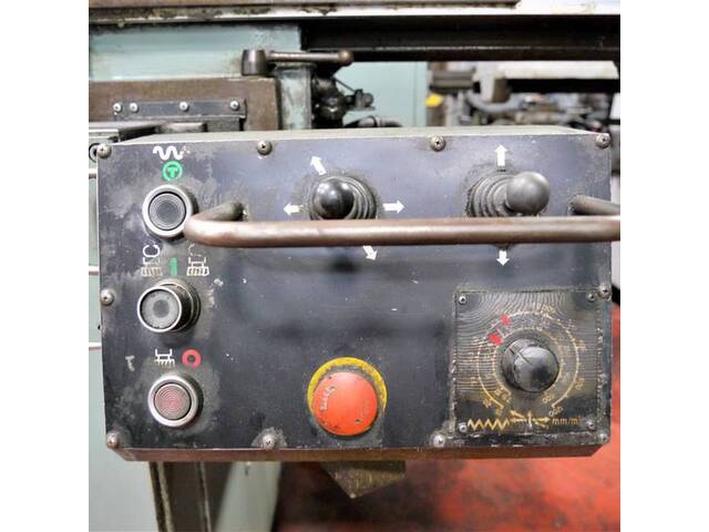 新潟 2UMD Universal Milling Machine Image 7