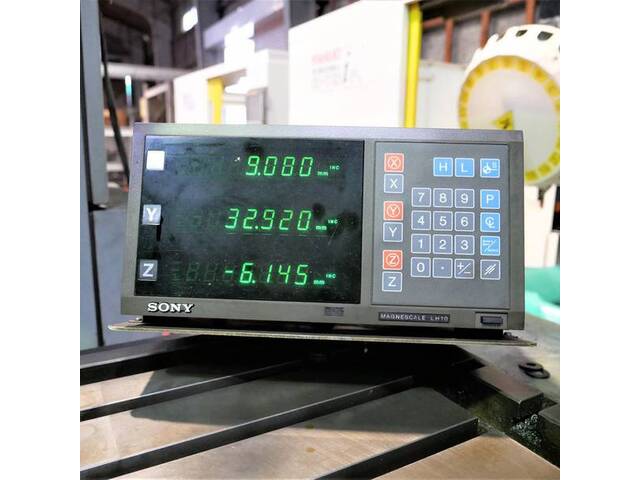 TAKEDA MACHINE TOOLS TK-US-3N Universal Milling Machine Image 9