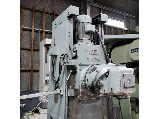 TAKEDA MACHINE TOOLS TK-US5N Universal Milling Machine Image 3