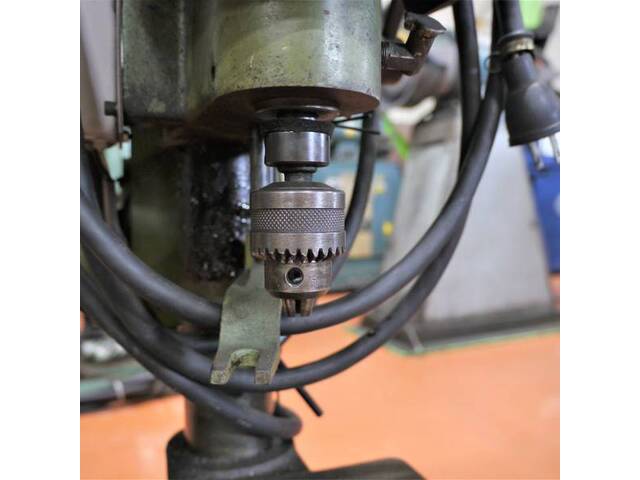 吉良鉄工 KRT-10 Desktop Drilling Machine Image 3