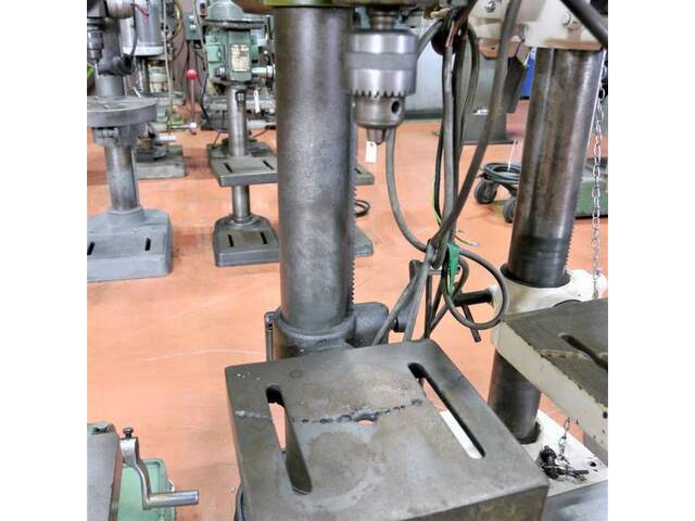吉良鉄工 NSD-13R Desktop Drilling Machine Image 7