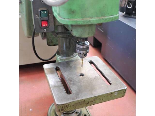 吉良鉄工 KRT-10 Desktop Drilling Machine Image 3