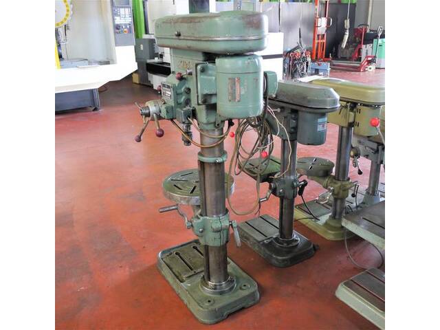 吉良鉄工 KRTG-420 Desktop Drilling Machine Image 11