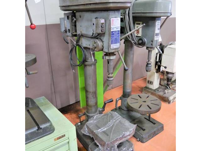 HIKOKI DE-4300 Desktop Drilling Machine Image 1