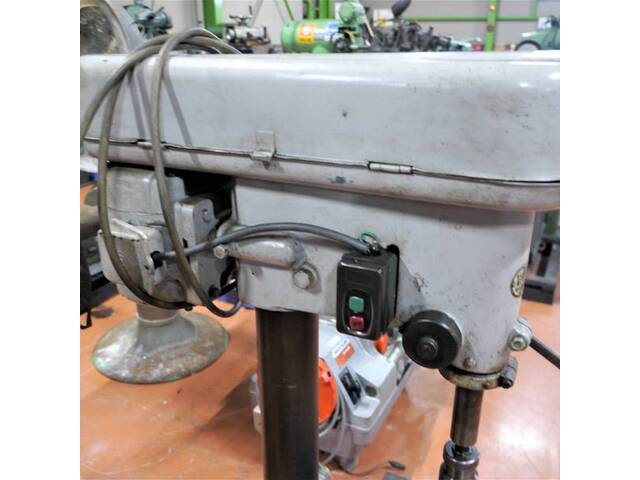 北川 KBD-16 Desktop Drilling Machine Image 7