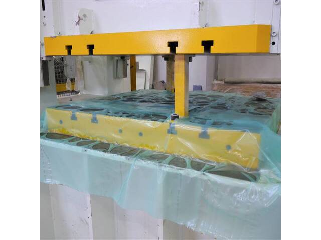 連傑油圧工業股_有限公司 LDO-150-20-1200×1000 Hydraulic Press Image 5