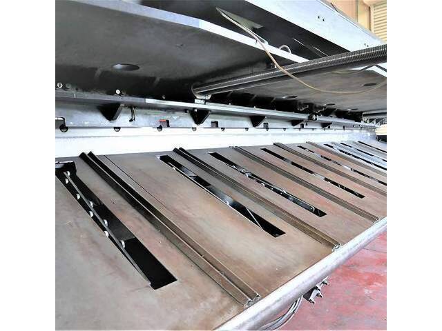 AMADA M-4045 Shearing Machine Image 6