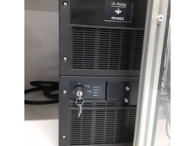キーエンス 3Axis-YVO4 レーザー加工機 の画像 4枚目