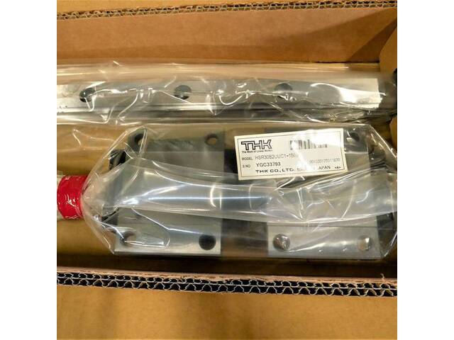 THK HSR30B2UUC1+1560L ロボット の画像 2枚目