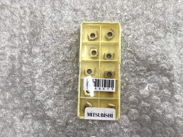 三菱マテリアル MLT1401L-UP20M インサート・チップ の画像 1枚目