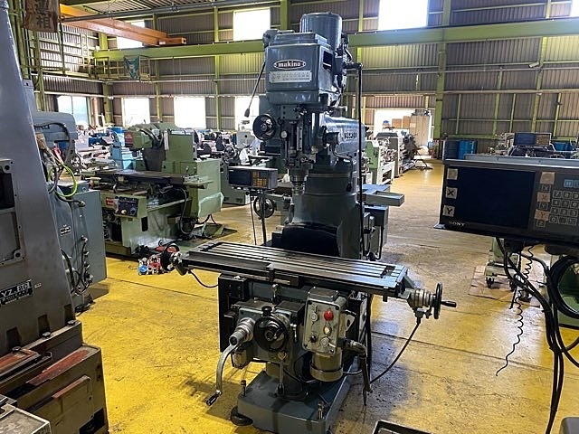 MAKINO KSJP-55 Vertical Milling Machine Image 1
