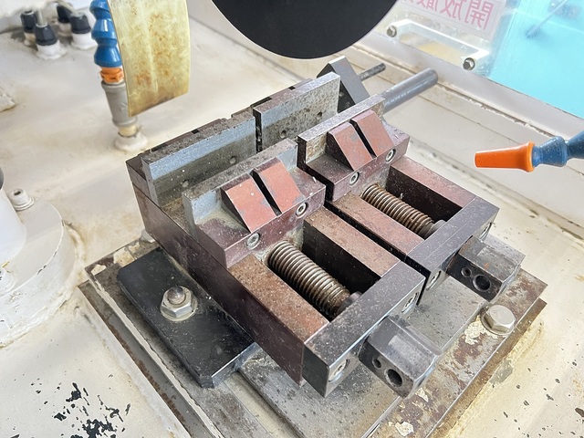 HEIWA TECHNICA SP-7 Cutting Machine Image 5