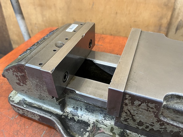 TAKEDA MACHINE TOOLS TK-150HVS Vice Image 2