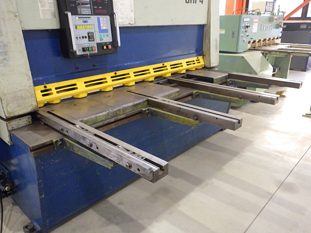 Komatsu SHF4×205 Shearing Machine Image 2