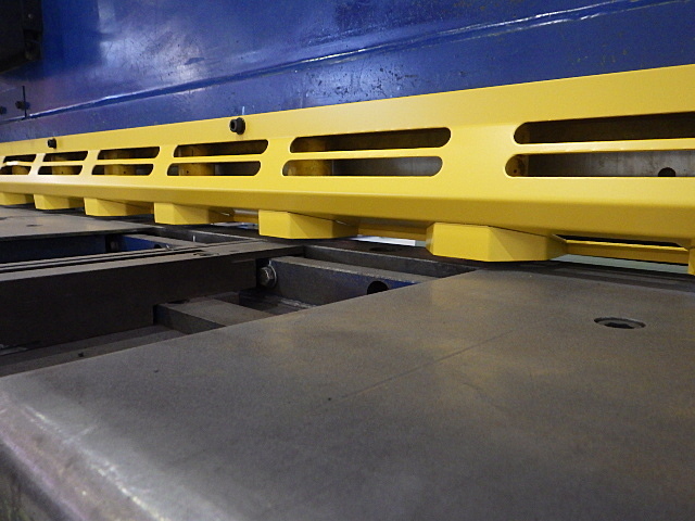 Komatsu SHF4×205 Shearing Machine Image 4