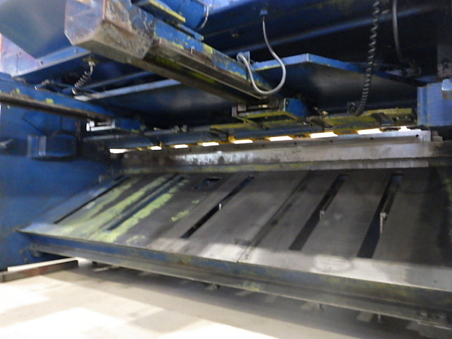 Komatsu SHF4×205 Shearing Machine Image 7