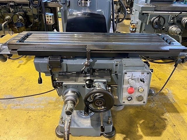 MAKINO KVJP-55 Vertical Milling Machine Image 6