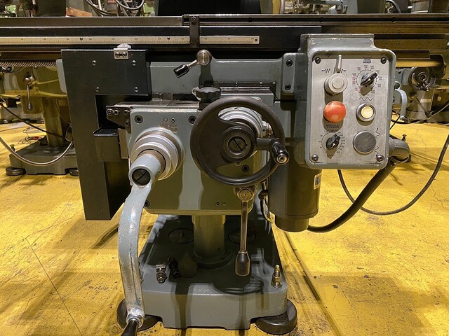 MAKINO KVJP-55 Vertical Milling Machine Image 6