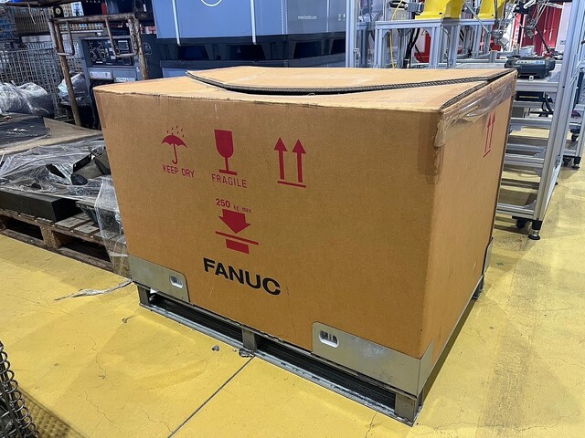 FANUC M-1iA/0.5AL Robot Image 2