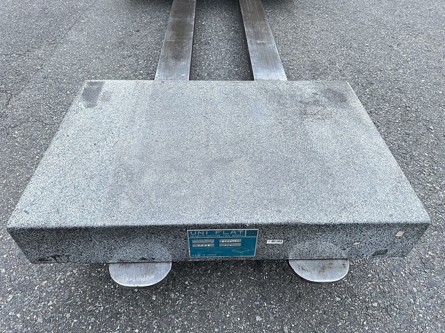 --  Surface plate/Workbench Image 1