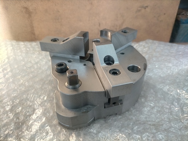 カワタ SV-4A 旋盤チャック の画像 2枚目