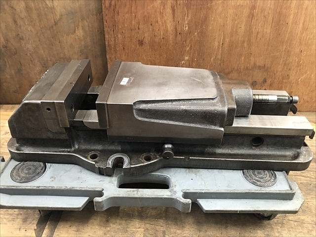TAKEDA MACHINE TOOLS TK-200HVS Vice Image 1