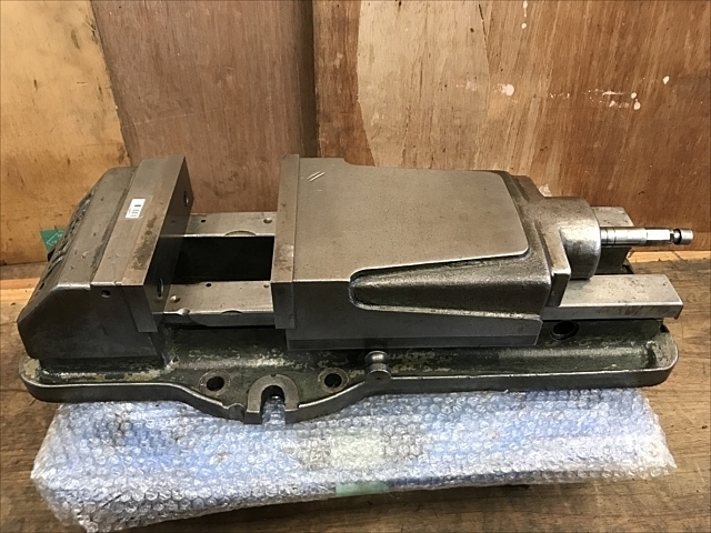 TAKEDA MACHINE TOOLS TK-200HVS Vice Image 1