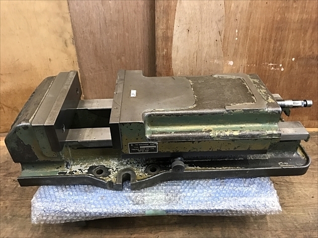 TAKEDA MACHINE TOOLS TK-250HVS Vice Image 1