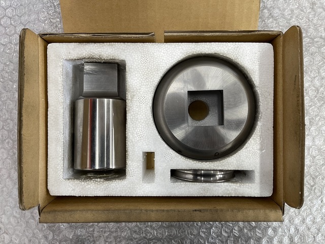 アマダ  金型 の画像 1枚目