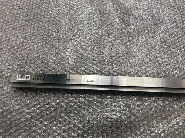 コマツ 1V208AB 金型 の画像 2枚目
