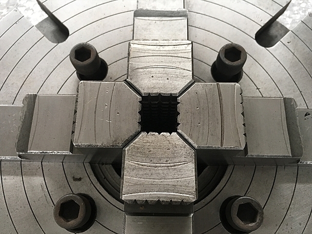 --  Lathe Chuck Image 4
