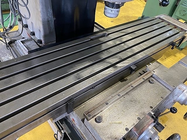 YAMASAKI GIKEN YZ-8C Vertical Milling Machine Image 6