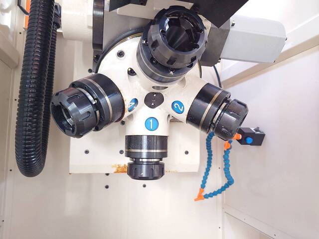 滝沢 TDC-10 Vertical Machining Center Image 4