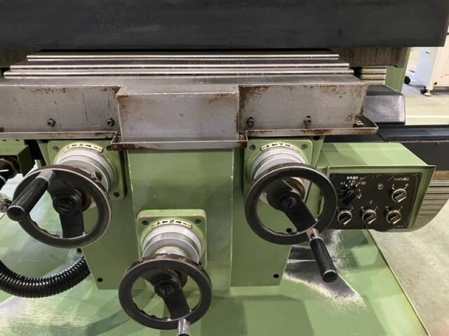 OKUMA & HOWA 2V-NC NC Vertical Milling Machine Image 5