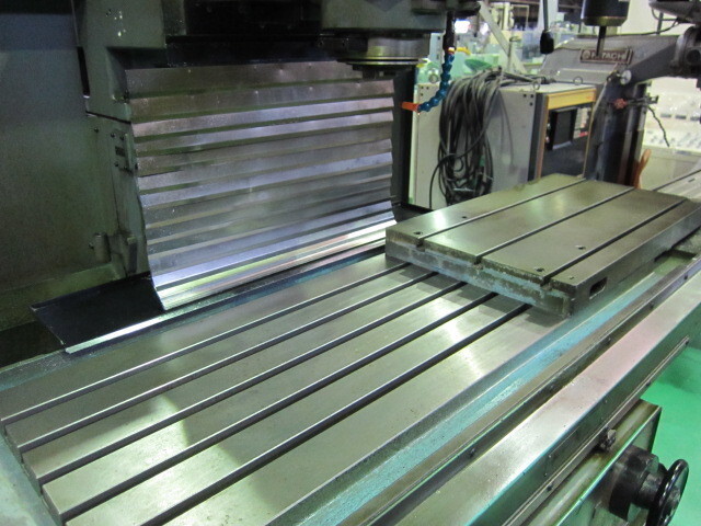 MAKINO BUN2-85 NC Vertical Milling Machine Image 5