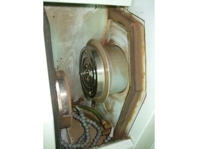東芝機械 UHG-130C NCロータリー研削盤 の画像 3枚目