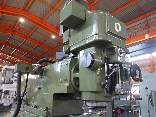 牧野フライス製作所 AEV5-85 NC立型フライス盤 の画像 3枚目