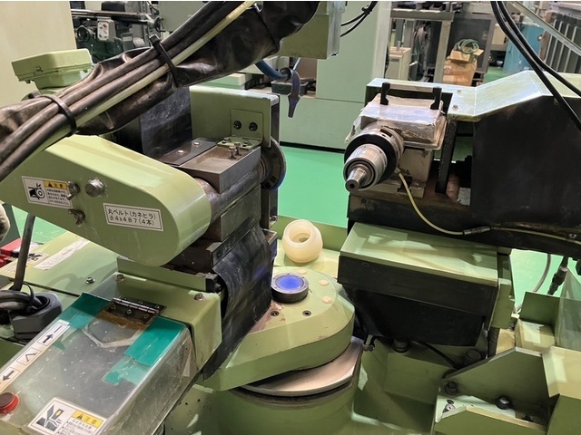 カネヒラ DFM210-CNC1 NC工具研削盤 の画像 7枚目