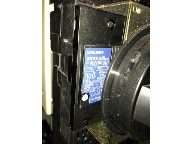 宇都宮 TGR100AFH NC工具研削盤 の画像 5枚目