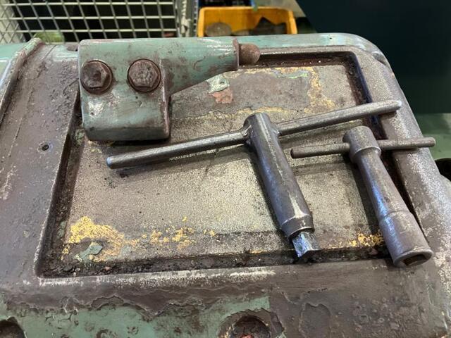 WASINO LR-55A Lathe Image 5