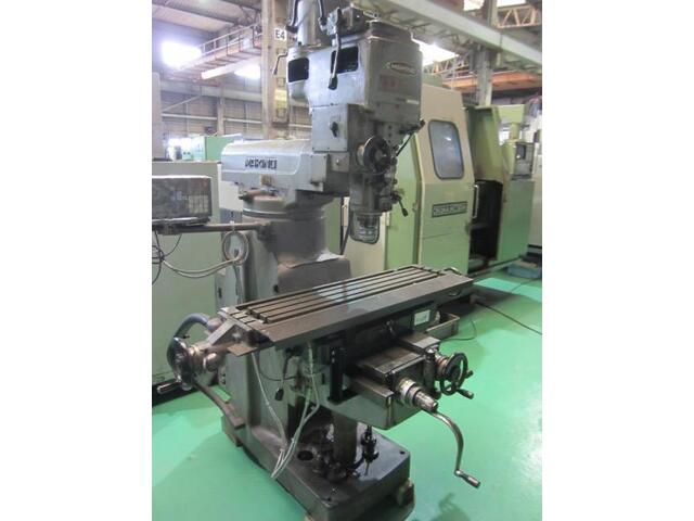 MAKINO KSJ Vertical Milling Machine Image 1