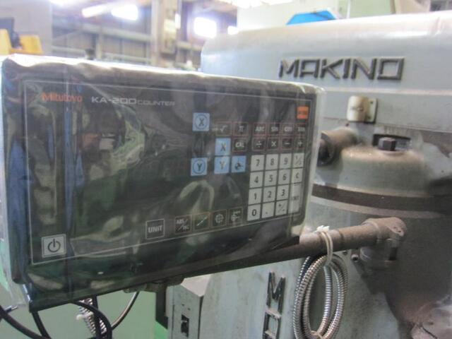 MAKINO KSJ Vertical Milling Machine Image 5