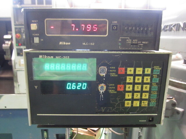 MAKINO KVJP-55 Vertical Milling Machine Image 7
